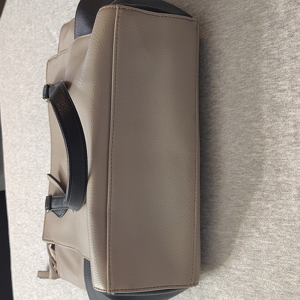 NICOLE MILLER NEW YORK - WOMENS HAND BAG- PURSE 👜👜👜 SHOULDER BAG - Picture 11 of 16